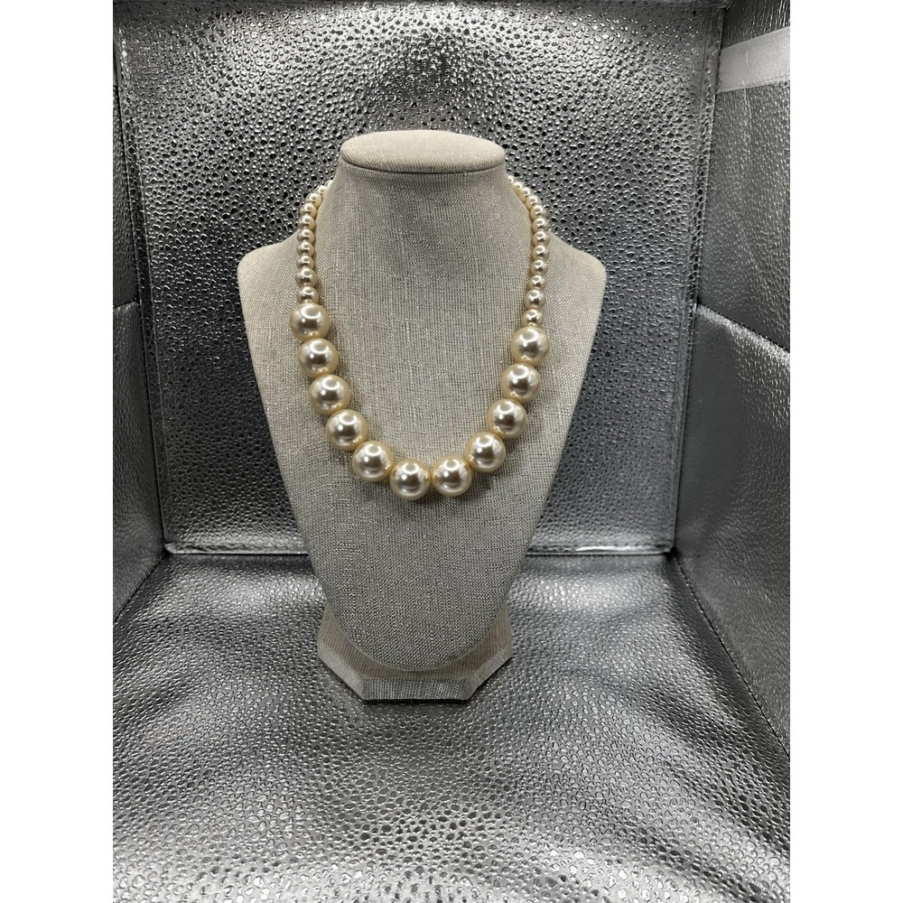 Beautiful Pearl‎ Stranded Necklace